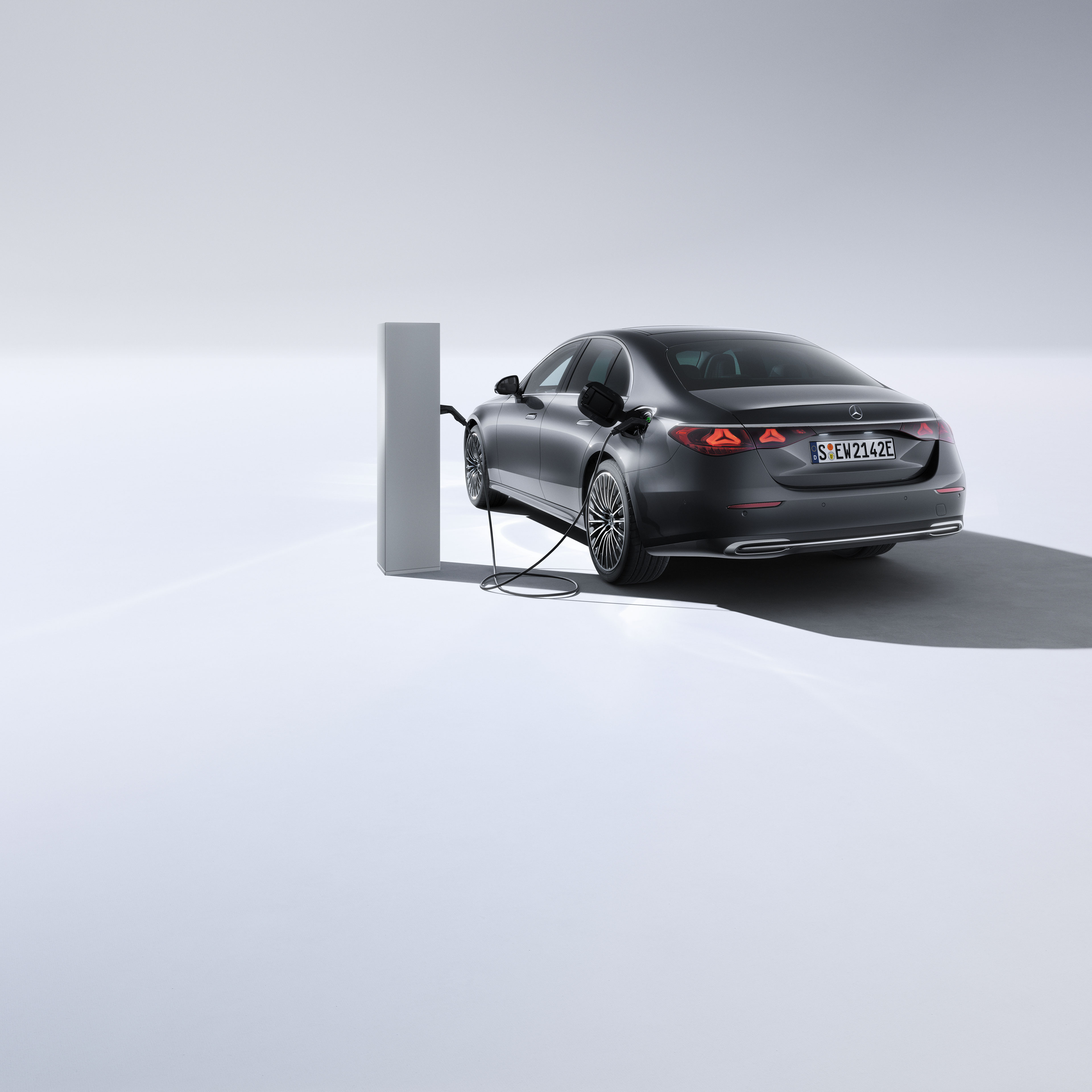 Plug-in hybrid | E-Class Saloon | Mercedes-Benz The new plug-in hybrid E-Class Saloon from Mercedes-Benz.