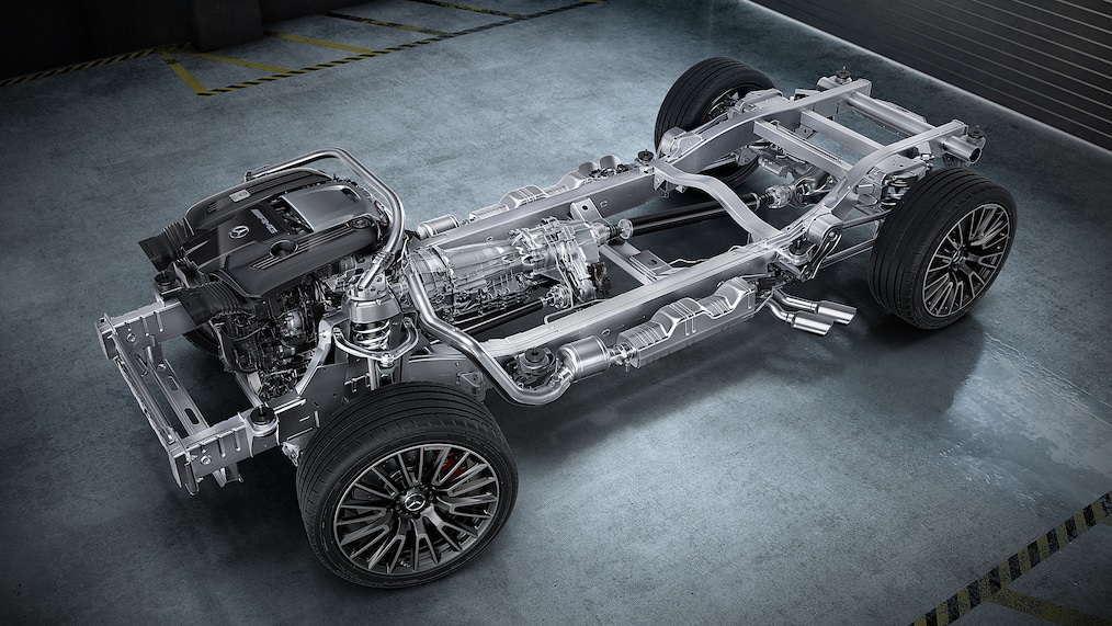 Frontal side view of a Mercedes-AMG G 63 with AMG Offroad Package PRO.