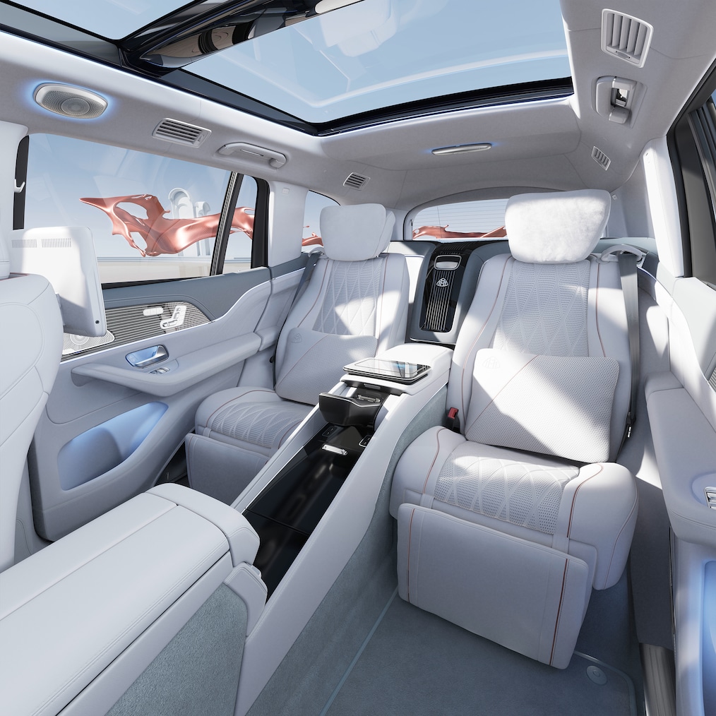 Frontal view towards the first class rear compartment of the Mercedes-Maybach GLS 600.