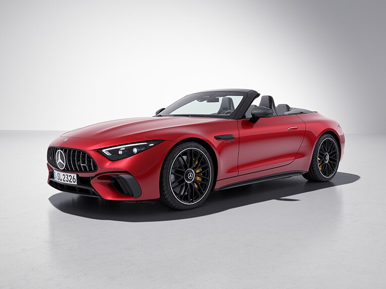 The exterior of the Mercedes-AMG SL Roadster with AMG Exterior Carbon-Fibre package.