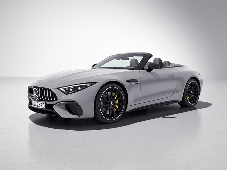 The exterior of the Mercedes-AMG SL Roadster with AMG Night Package.
