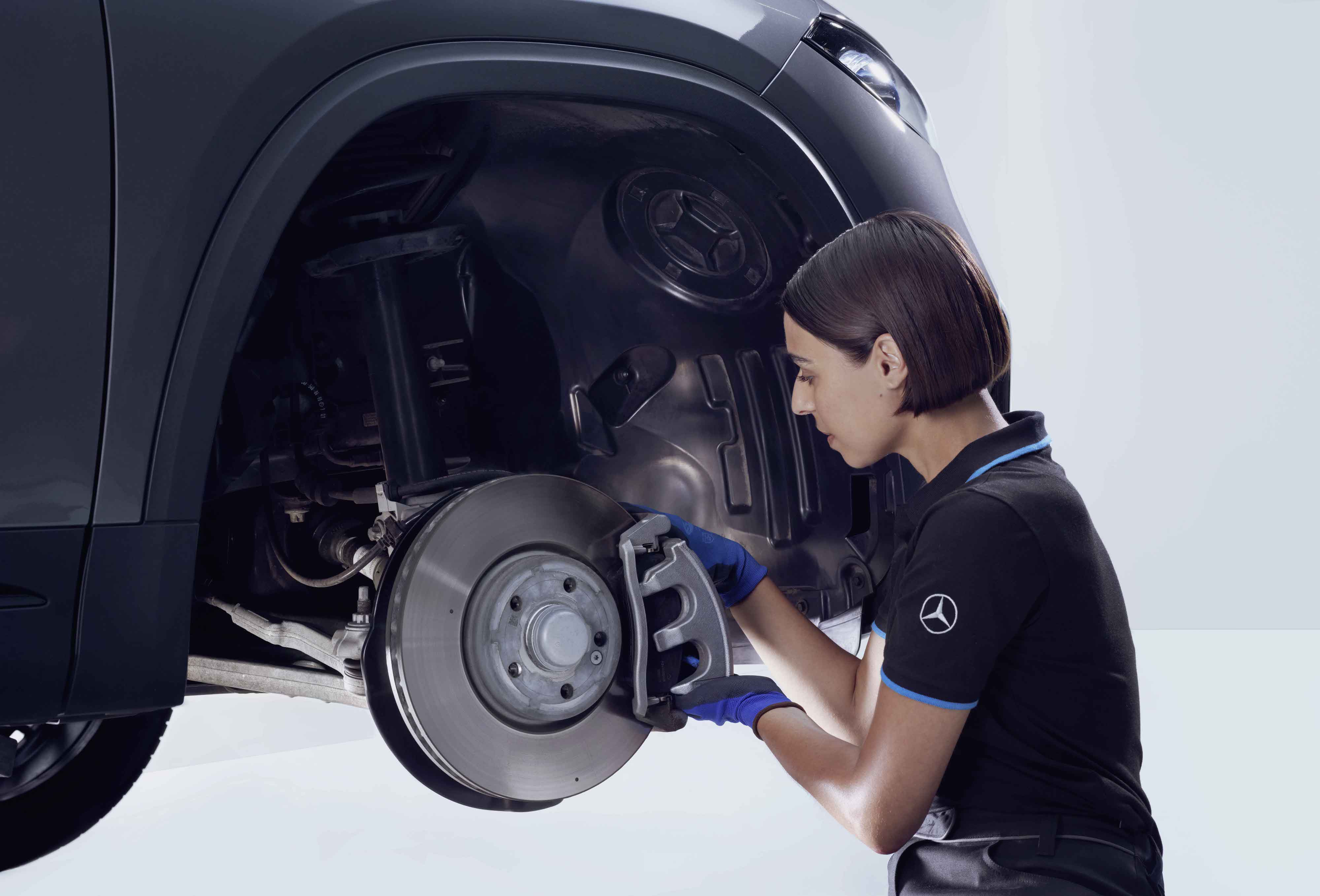 Mercedes-Benz genuine brake discs Mercedes-Benz brakes - Effective braking for your safety.