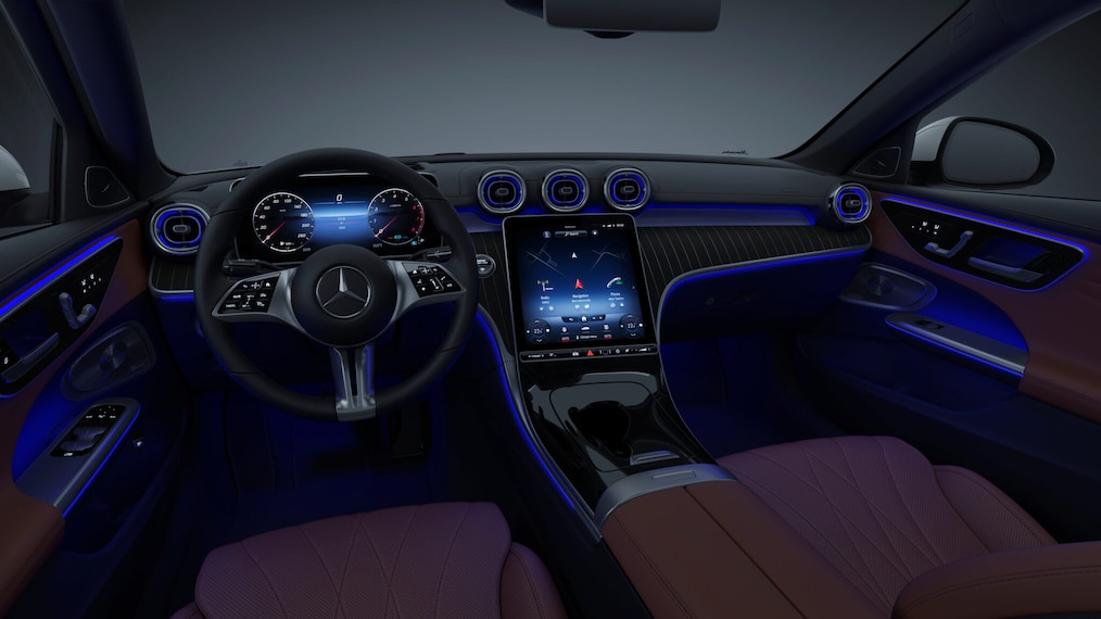 Close-up of the cockpit with displays in a Mercedes-Benz C-Class.