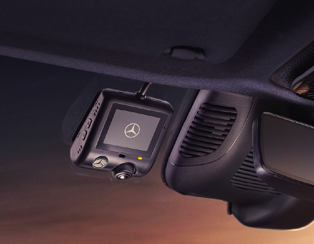 Close-up of a DIGITAL LIGHT headlight system of the Mercedes-Benz C-Class.