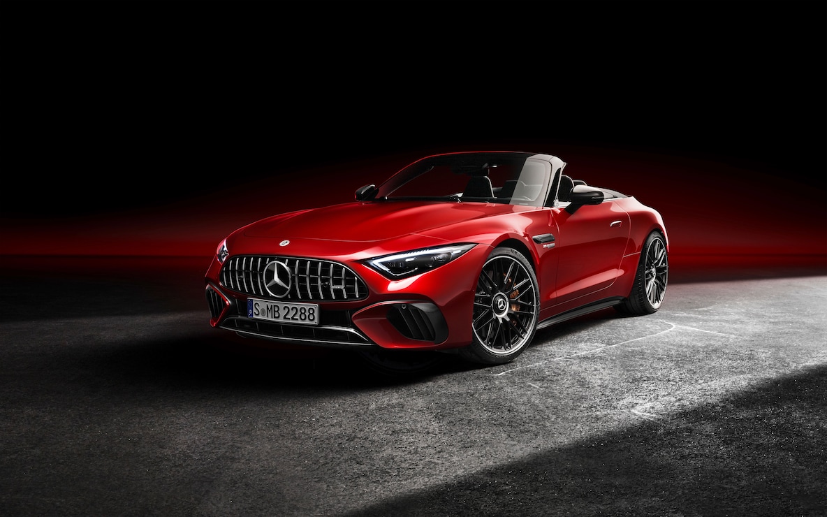 Side view of the exterior of the Mercedes-AMG SL Roadster.