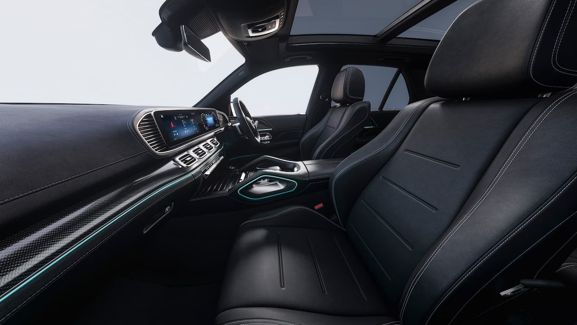 The interior of the Mercedes-Benz GLE.