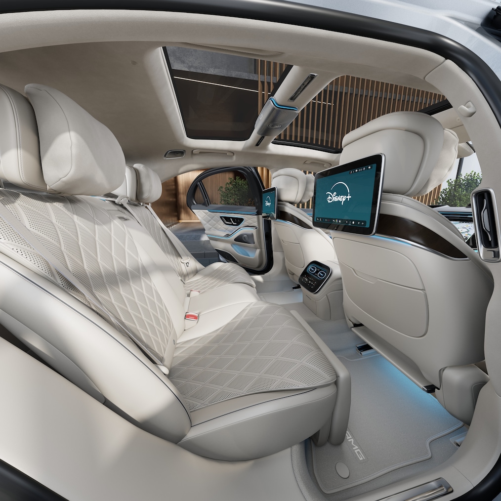 MBUX High-End Rear Seat Entertainment System