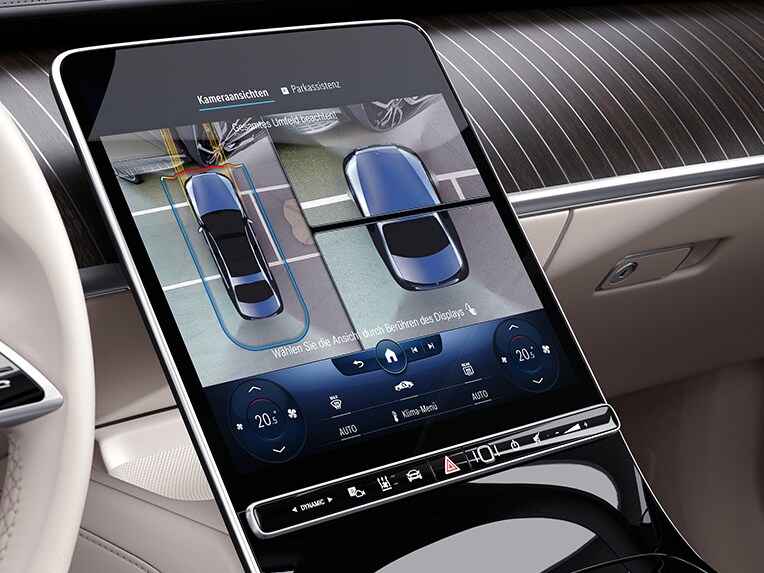 The video shows functions of PRE-SAFE® Plus in the Mercedes-Benz S-Class Limousine.