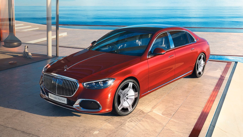 The MANUFAKTUR seat backrest trim of the Mercedes-Maybach S-Class.