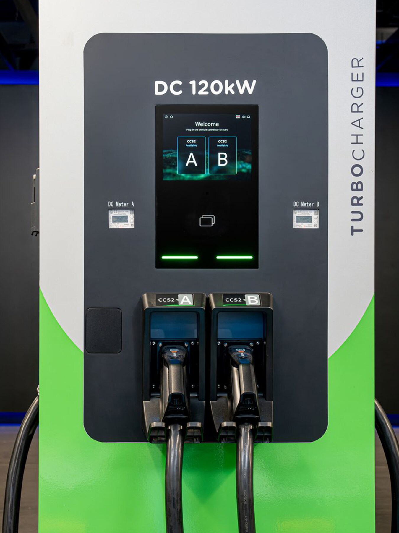 Navigation with Electric Intelligence calculates the best route, including charging stops