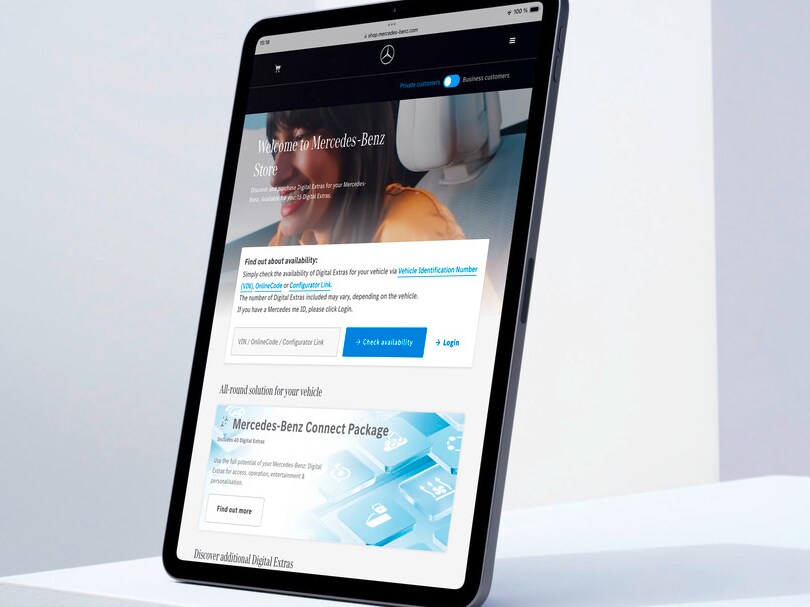 The recommended In-Car Office Digital Extra is displayed in the Mercedes me Store on a smartphone.
